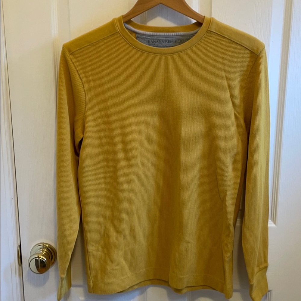 Banana Republic men’s crew waffle knit Gold/Small